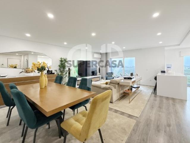 Apartamento T4 Duplex 3/ Suites com Vista Lisboa / Rio Tejo