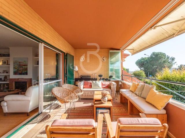 Apartamento T4 dúplex com jardim privado, no Monte Estoril 0m² Cascais e Estoril