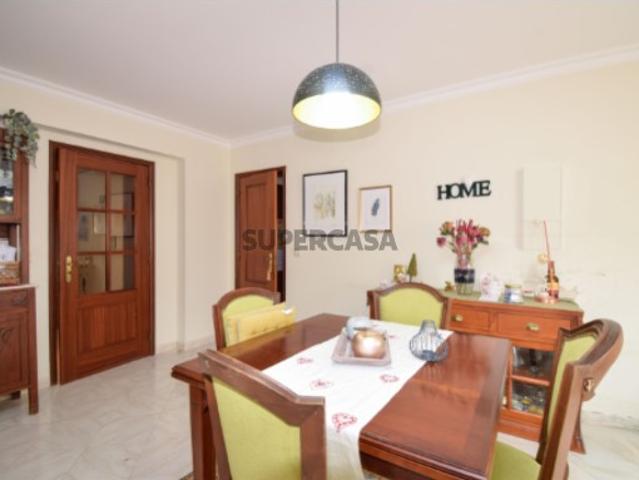Apartamento T4 Duplex Fitares Rio de Mouro Sintra