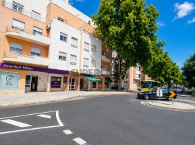 Apartamento T4 Duplex Montijo
