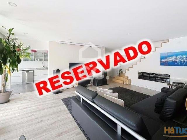 Apartamento T4 duplex no centro das Caldas da Rainha | 25083959086
