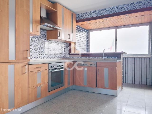 Apartamento T4 Duplex no Centro de Ermesinde