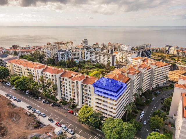 Apartamento T4 Duplex na Ajuda, são Martinho, Funchal
