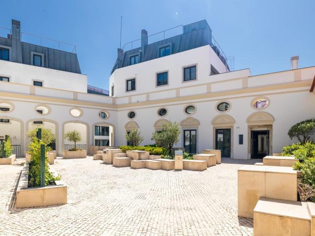 Apartamento T4 Duplex Palácio Mesquitela 185m² Misericórdia