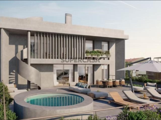 Apartamento T4 Duplex para venda na Boavista
