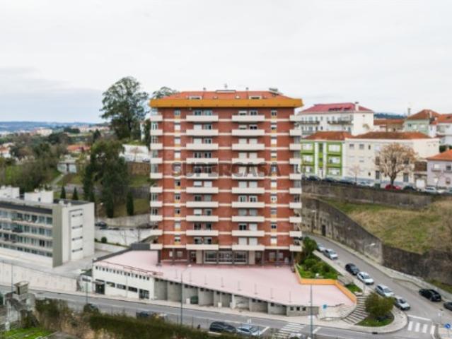 Apartamento T4 Duplex | Rua de Aveiro, Coimbra