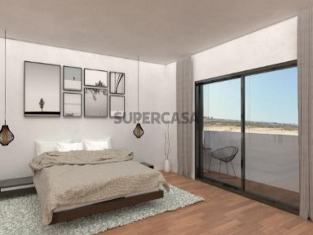 Apartamento T4 Top Floor com garagem em Box para 2 carros em Tavira