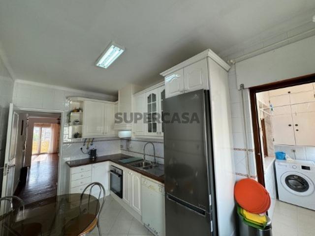 Apartamento T4 em União das Freguesias de Setúbal