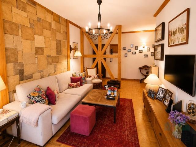 Apartamento T4 em zona central de Tomar
