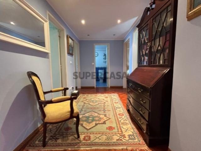 Apartamento T4 em Almada, Cova da Piedade, Pragal e Cacilhas