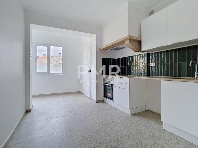 Apartamento T4 em Algés para arrendamento