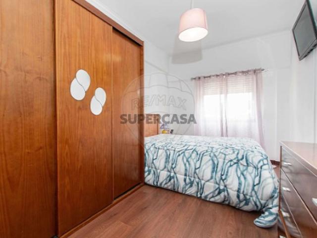 Apartamento T4 em Alverca do Ribatejo e Sobralinho