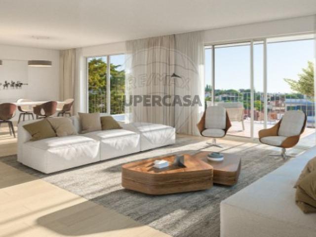 Apartamento T4 em Cascais e Estoril