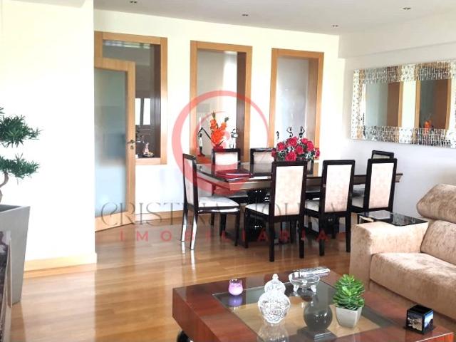 Apartamento T4 em Chaves com garagem