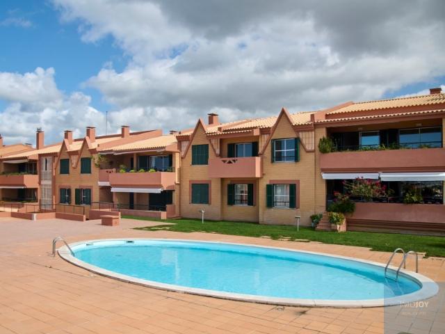 Apartamento T4 Em Condomínio com Piscina no Monte Estoril