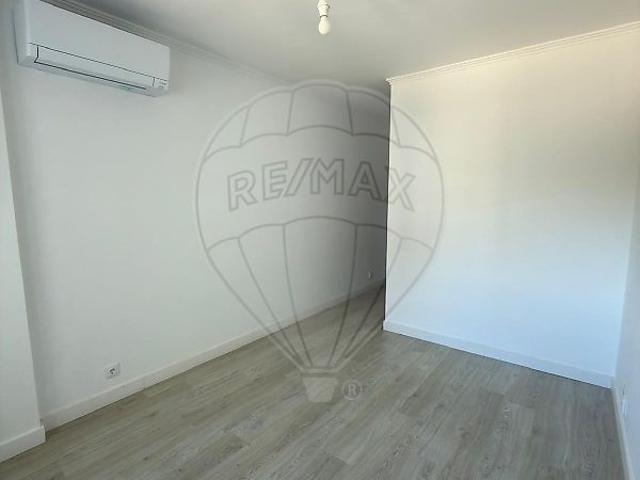 Apartamento T4 em Lisboa