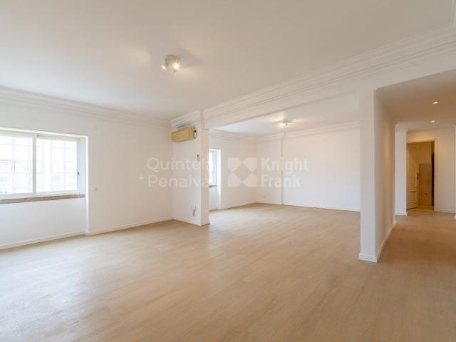 Apartamento T4 em Lisboa