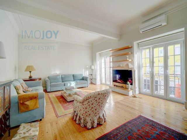 Apartamento T4 em Lisboa