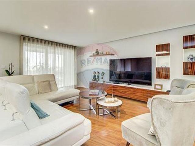 Apartamento T4 em Lisboa