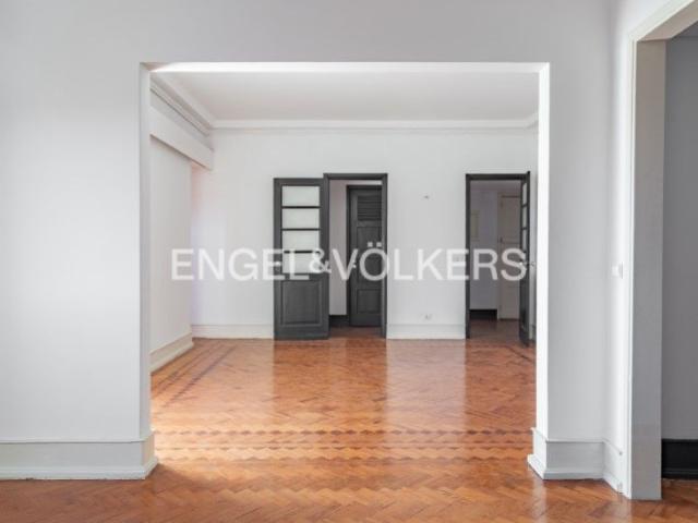 Apartamento T4 em Lisboa