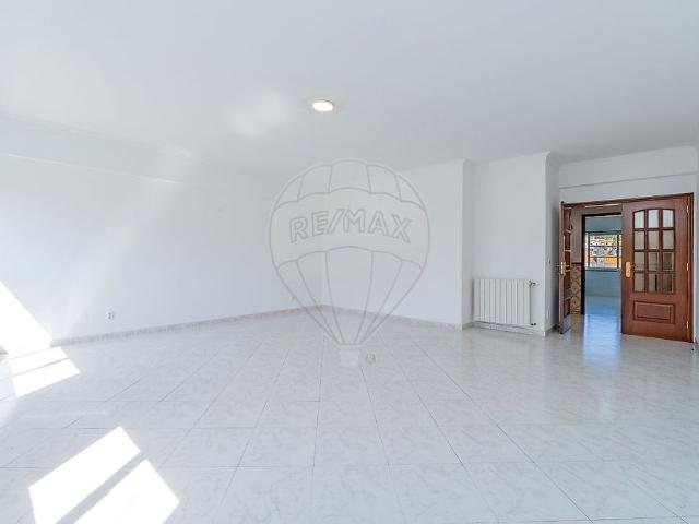 Apartamento T4 em Lisboa