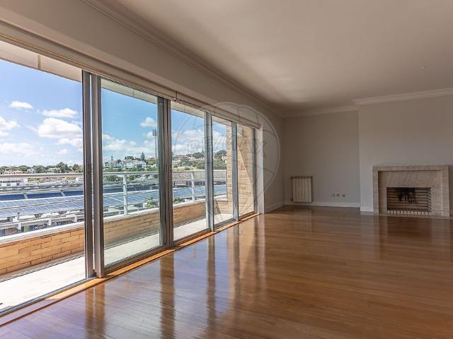 Apartamento T4 em Lisboa