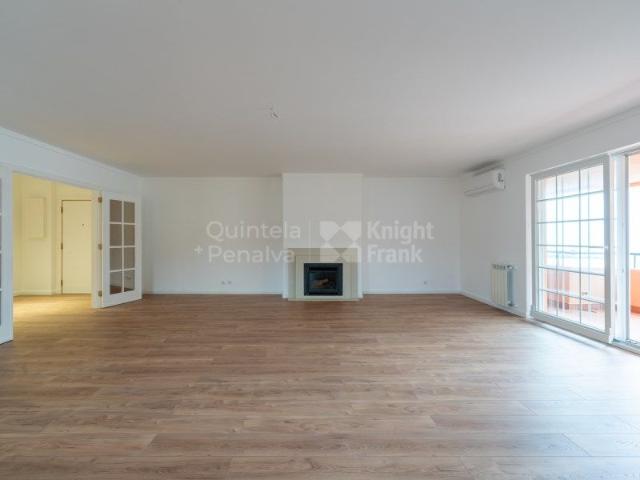 Apartamento T4 em Lisboa
