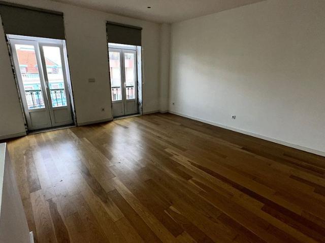 Apartamento T4 em Lisboa