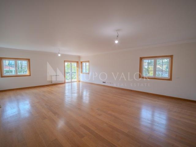Apartamento T4 em Lisboa