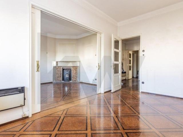 Apartamento T4 em Lisboa