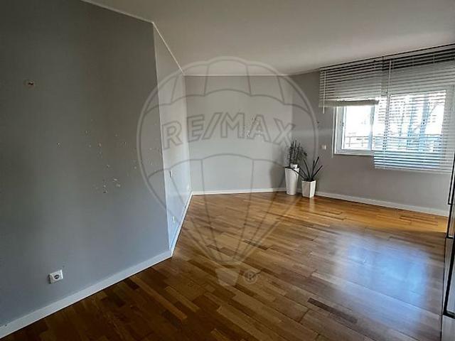 Apartamento T4 em Lisboa