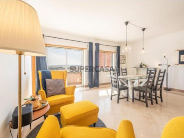 Apartamento T4 em Loures