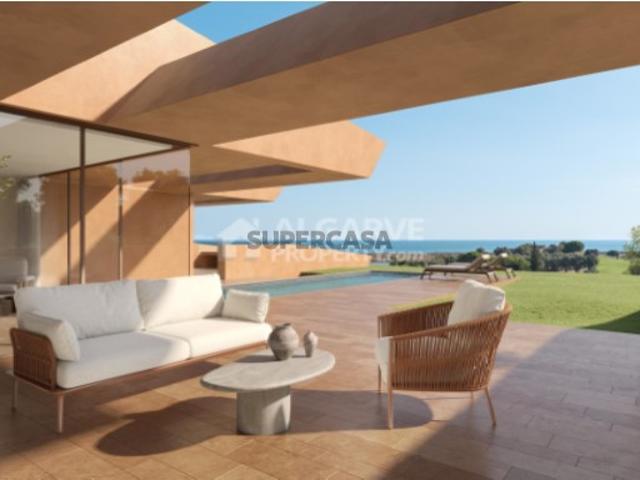 Apartamento T4 em Odiáxere