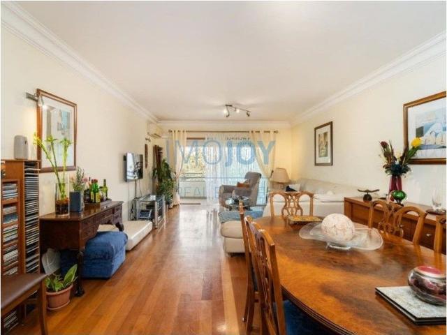 Apartamento T4 em Outeiro de Polima