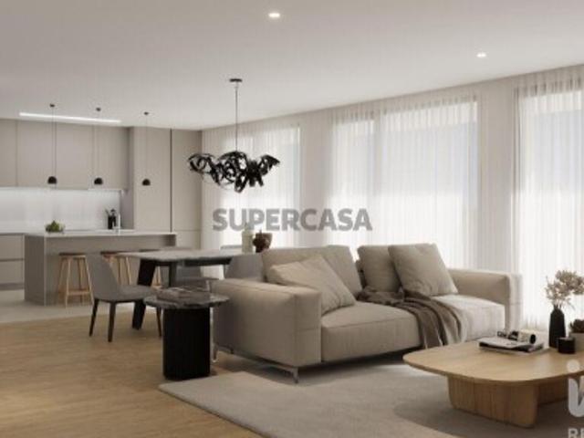 Apartamento T4 em Parceiros e Azoia de 208,00 m²