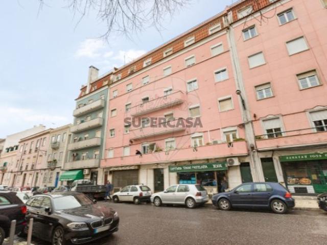 Apartamento T4 em Penha de França