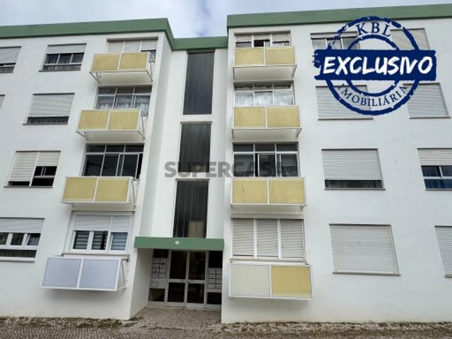 Apartamento T4 em Peniche