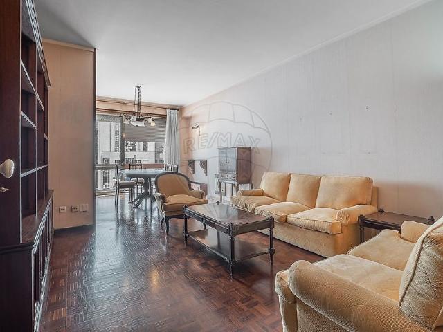 Apartamento T4 em Porto