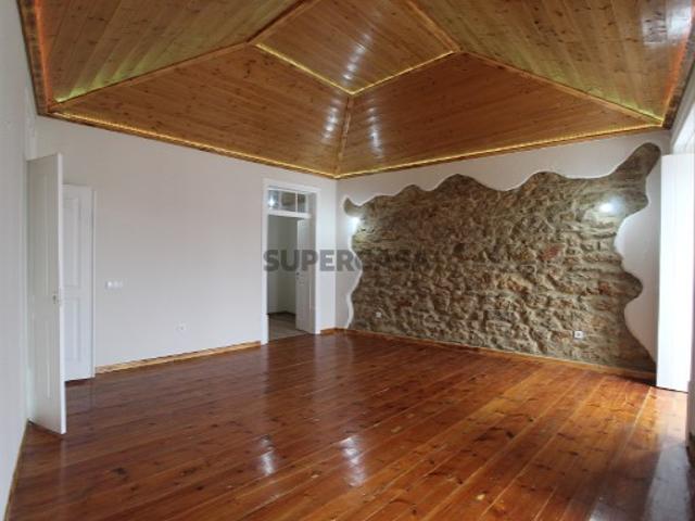 Apartamento T4 em São Bras Alportel Centro