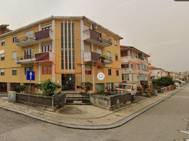 Apartamento T4 em Santo António dos Olivais Coimbra