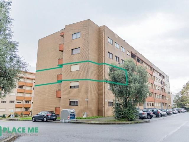 Apartamento T4 Gualtar Investimento c/ Rentabilidade Equipado e Mobilado