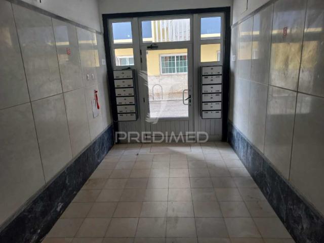 Apartamento T4 – Laranjeiro – Perto da Base Naval de Lisboa Alfeite