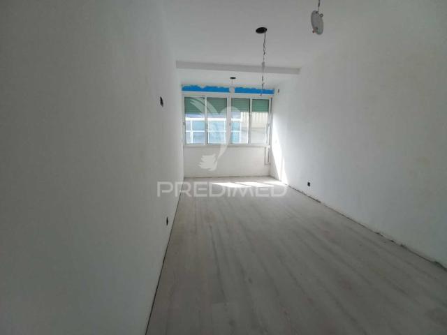 Apartamento T4 – Laranjeiro – Perto da Base Naval de Lisboa Alfeite