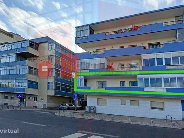 Apartamento T4 Laranjeiro