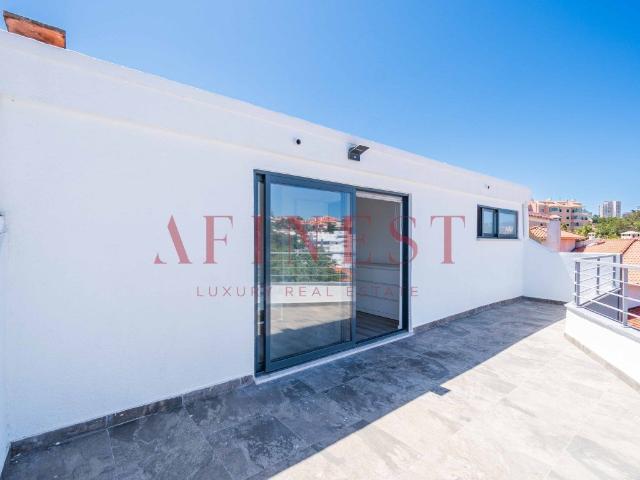 Apartamento T4 No Centro De Cascais Renovada Em 2023 E Com E. 170m² Cascais e Estoril