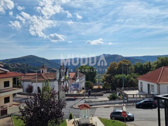Apartamento T4 no centro de Vinhais – vistas únicas e localização privilegiada