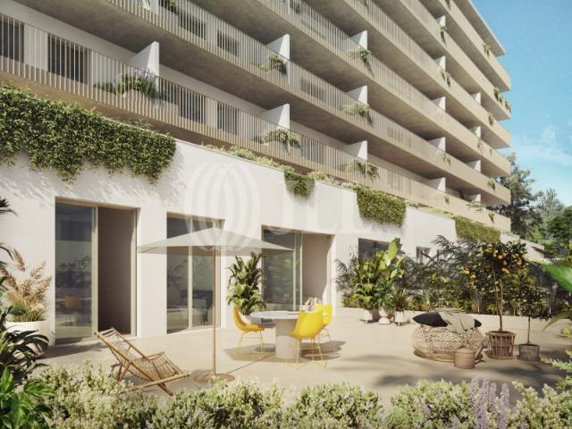 Apartamento T4 no condomínio Jaba II, no Barreiro