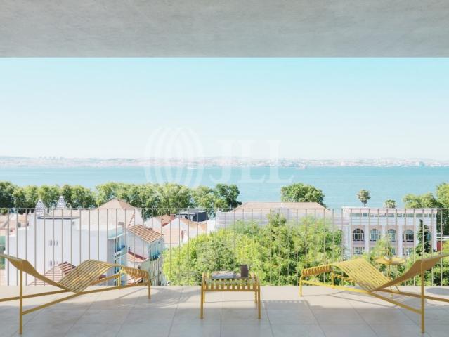 Apartamento T4 no condomínio Jaba II, no Barreiro