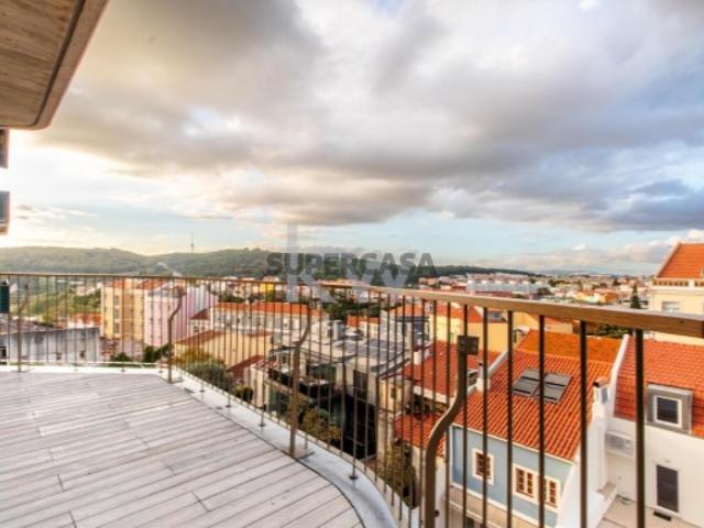 Apartamento T4 Novo Campo de Ourique Lisboa