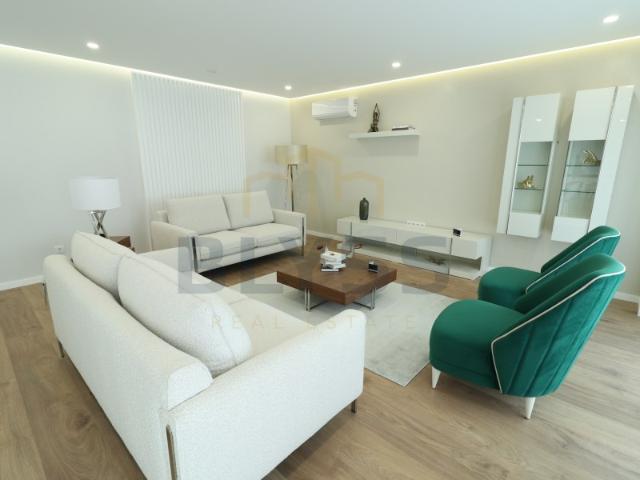 Apartamento T4 NOVO, em Alverca do Ribatejo